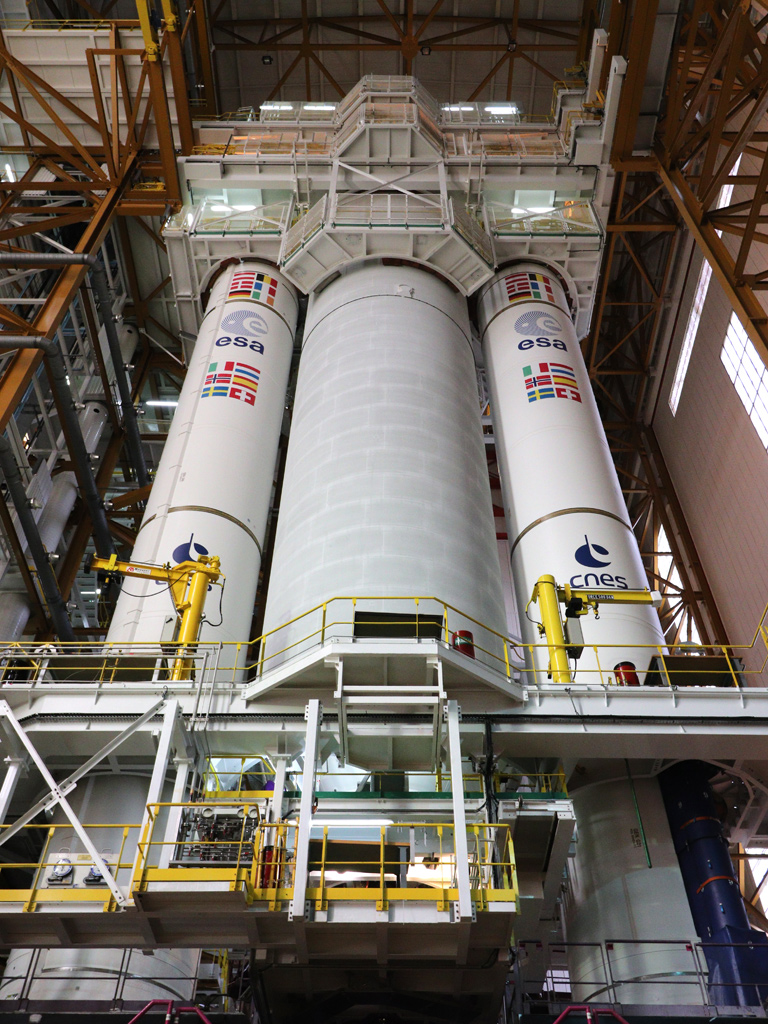 Ariane 5 im Integrationsgebäude (BIL)