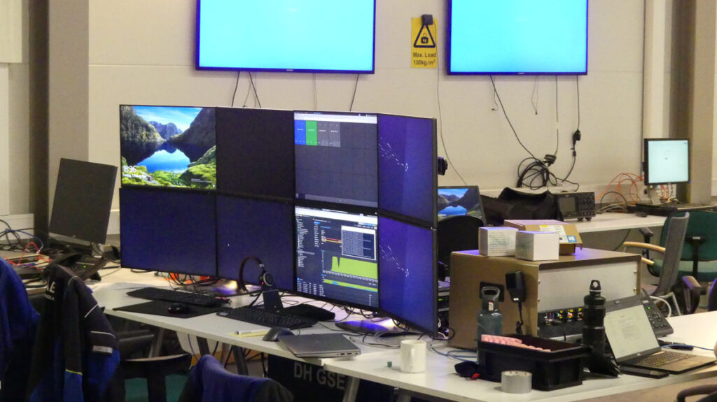 MAPHEUS-15: Kontrollzentrum im Dome